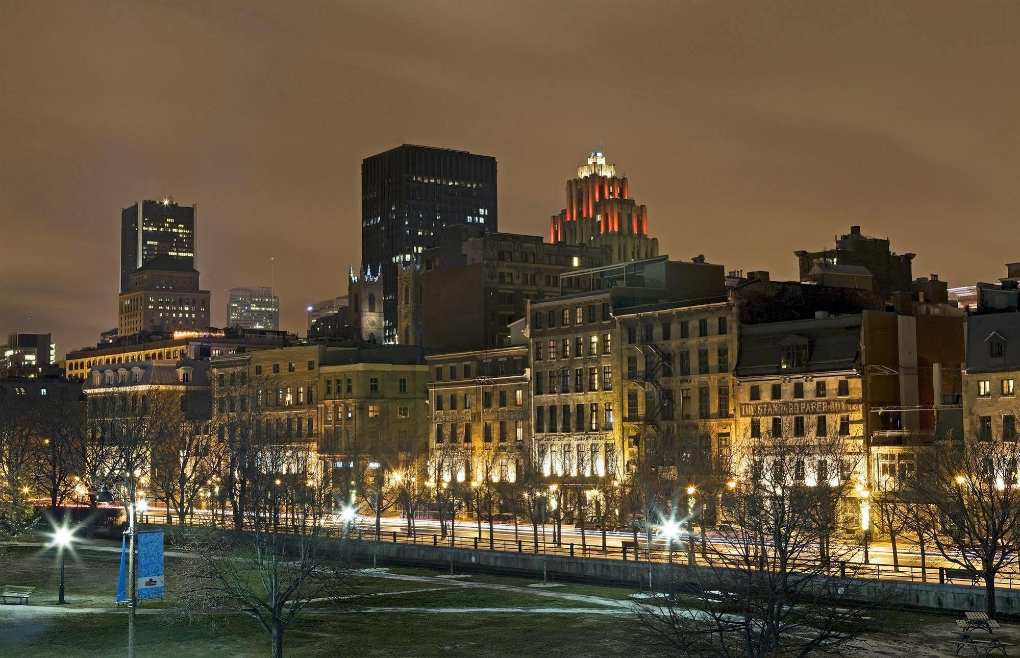 Auberge De La Place Royale Montreal Exterior photo